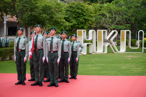 香港大學舉行升旗儀式慶祝中華人民共和國成立七十四周年
